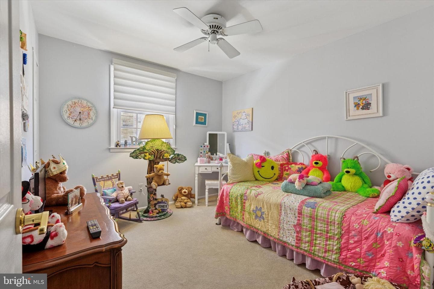 7406 Hill Road photo 16
