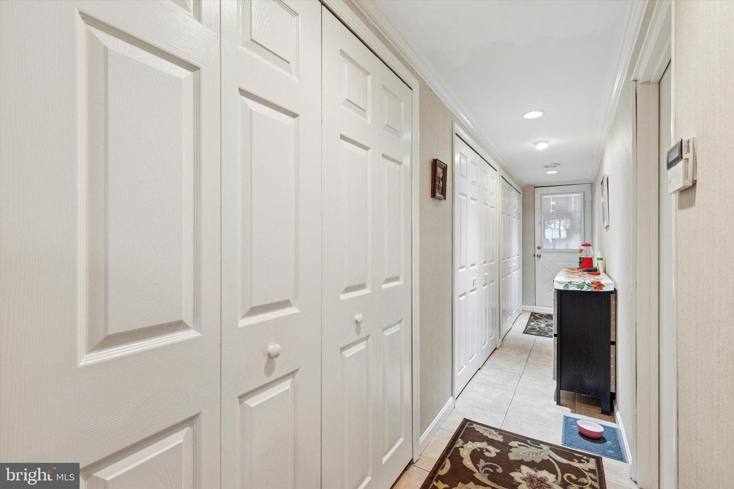 7406 Hill Road photo 20