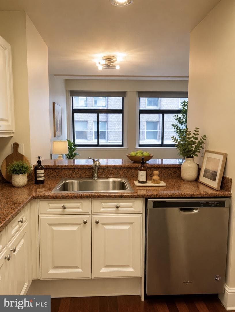 1500 Chestnut Street #6d photo 3