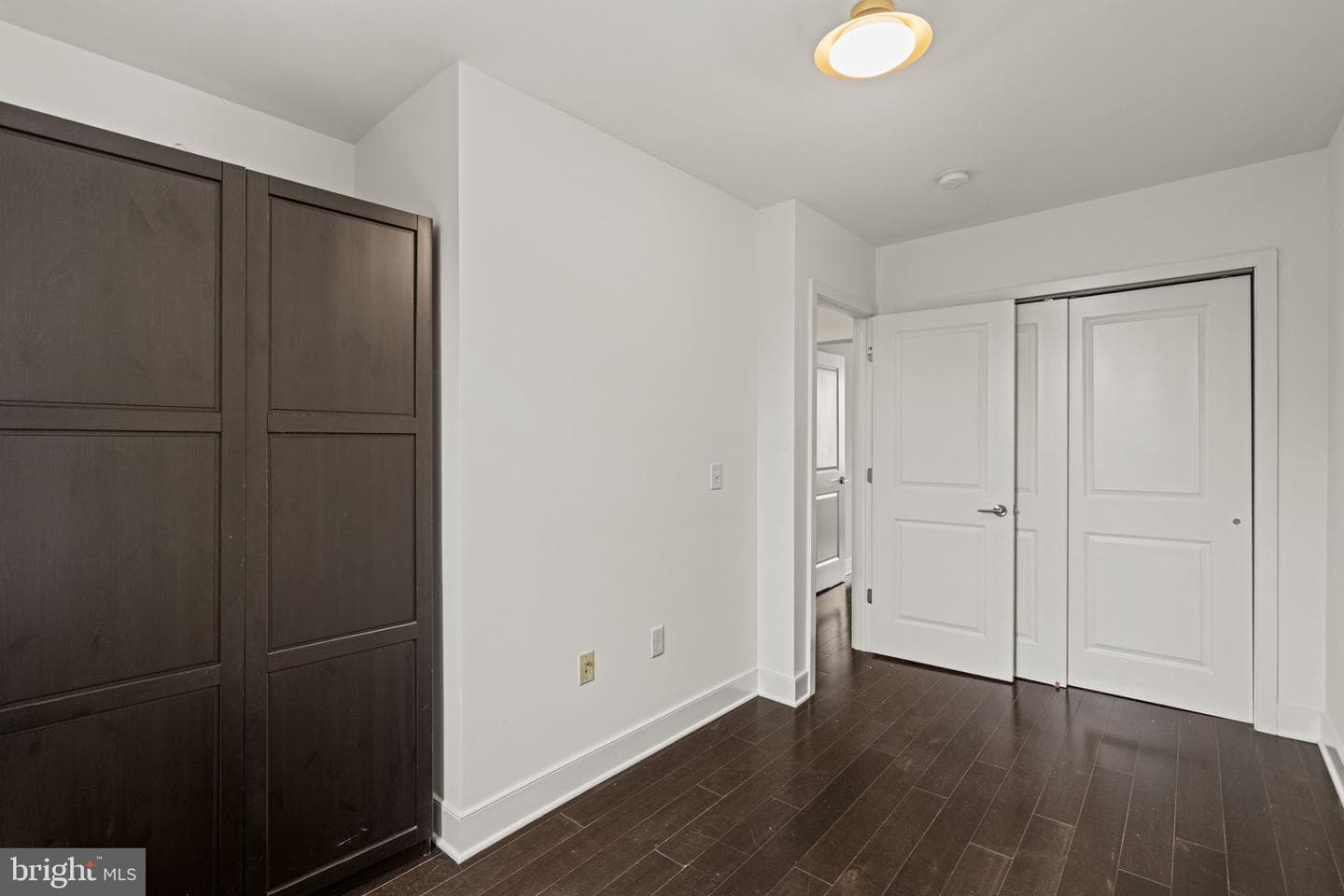1834 Sepviva Street photo 14