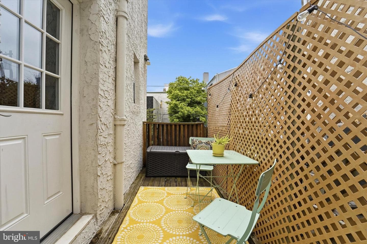 941 Montrose Street photo 20