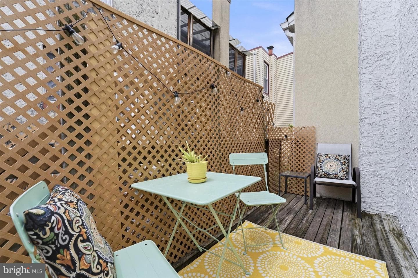 941 Montrose Street photo 21