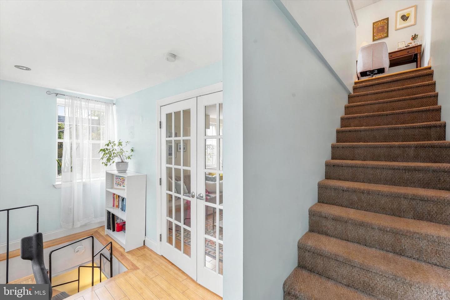 941 Montrose Street photo 24