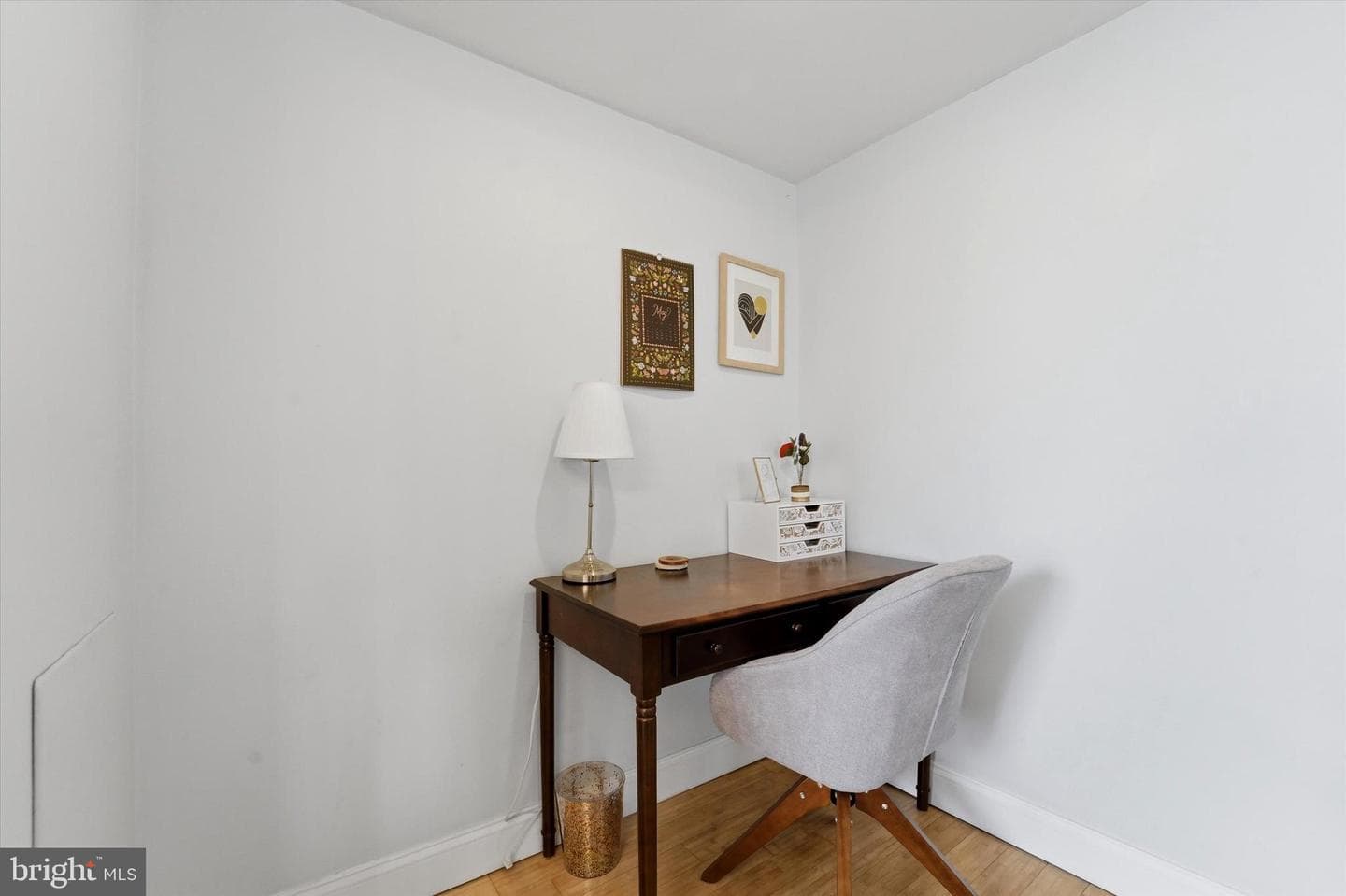 941 Montrose Street photo 25