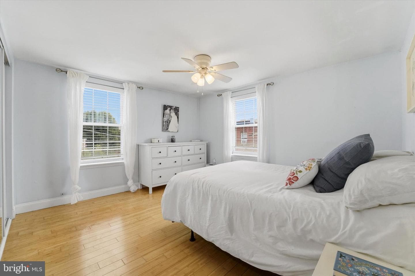 941 Montrose Street photo 26