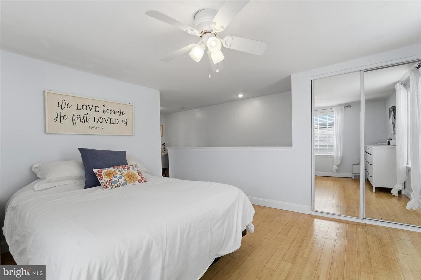 941 Montrose Street photo 28