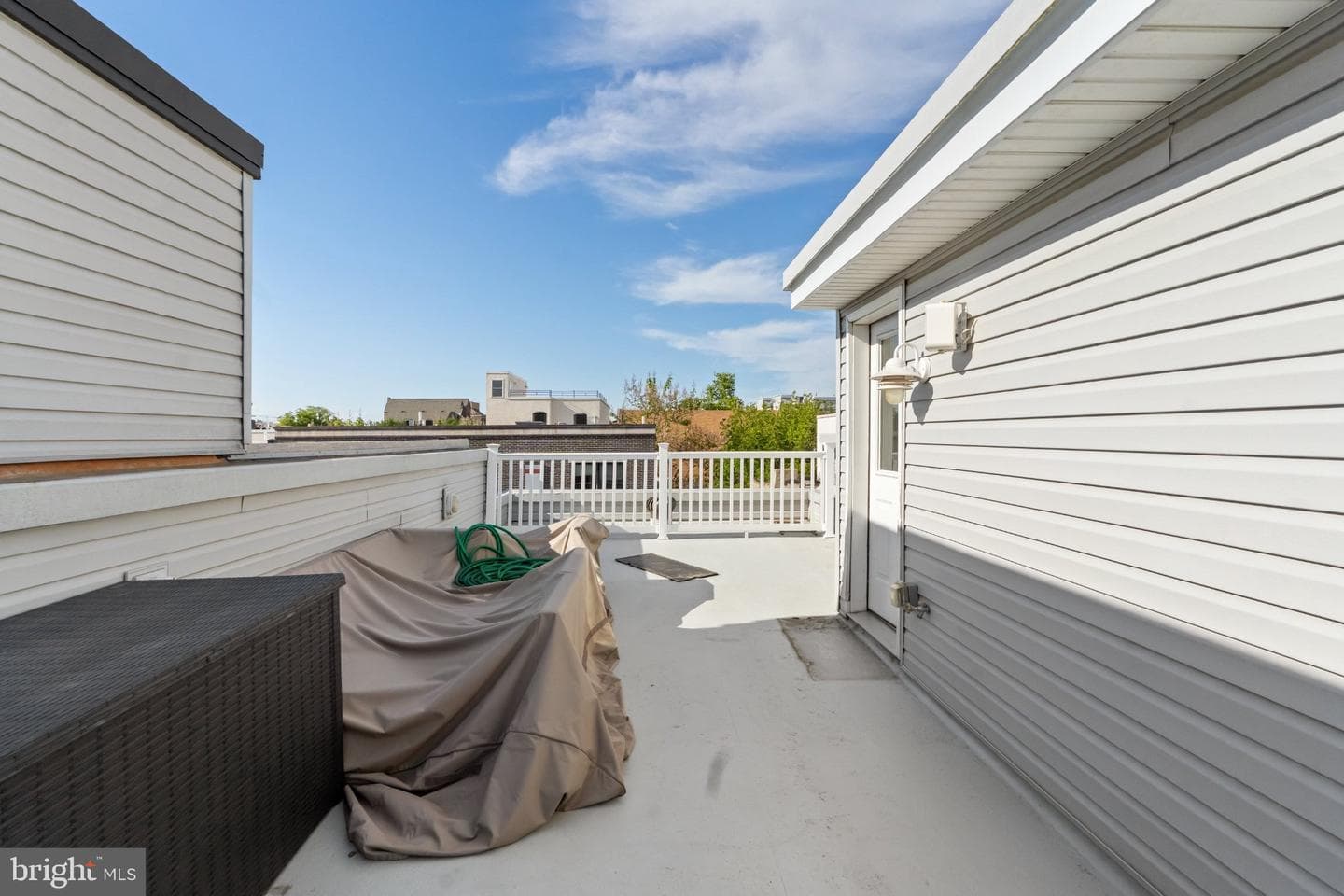 1528 W Seybert Street photo 37