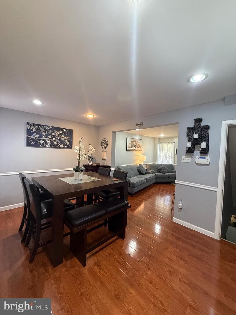 5954 Agusta Street photo 8