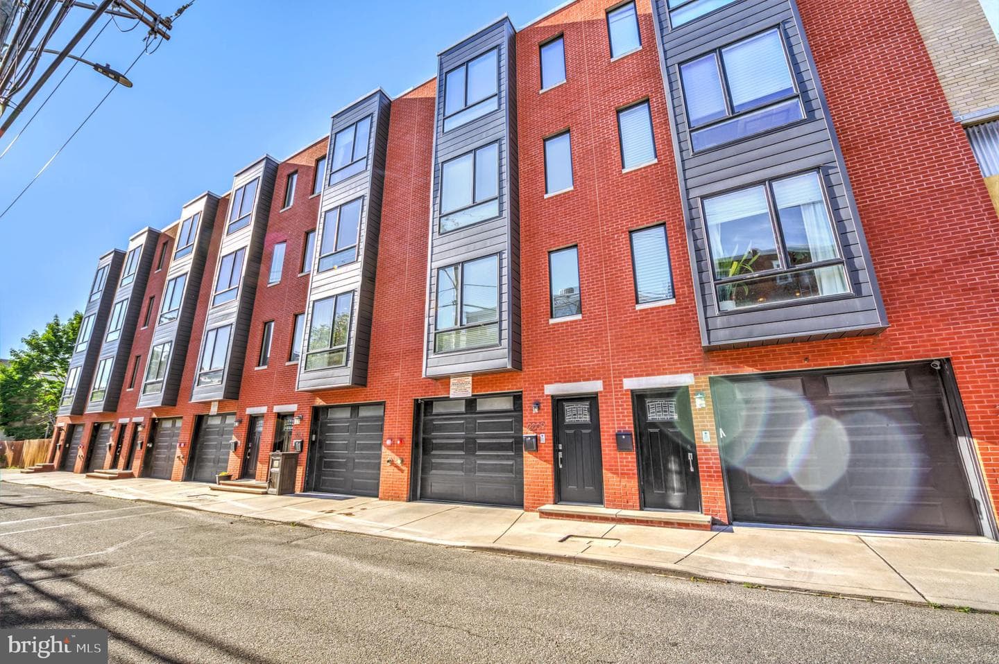 2009 North Street, Philadelphia