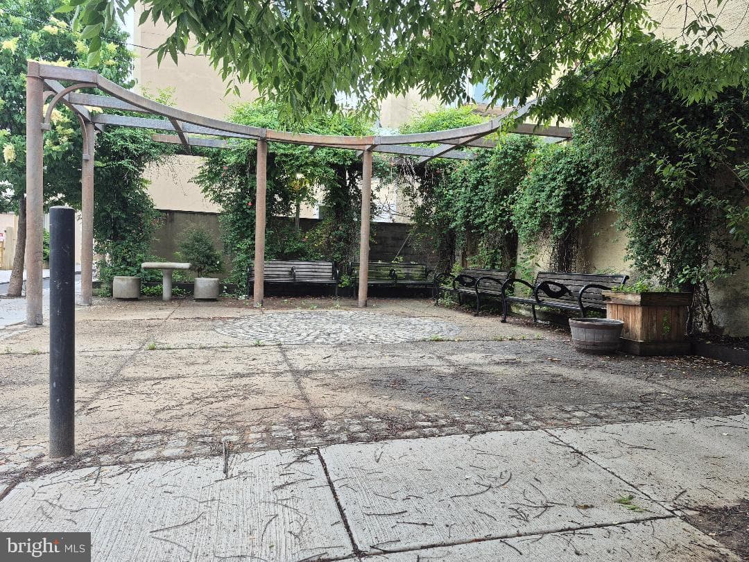 116 Titan Street photo 24