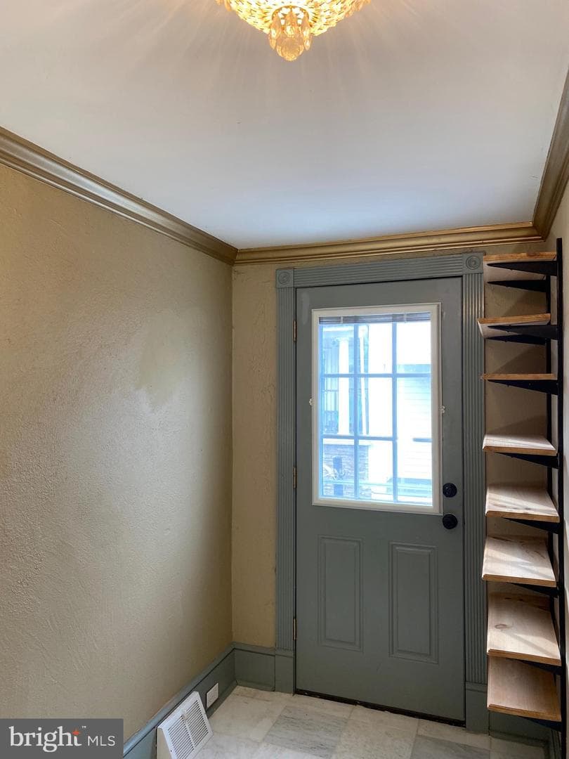 116 Titan Street photo 7