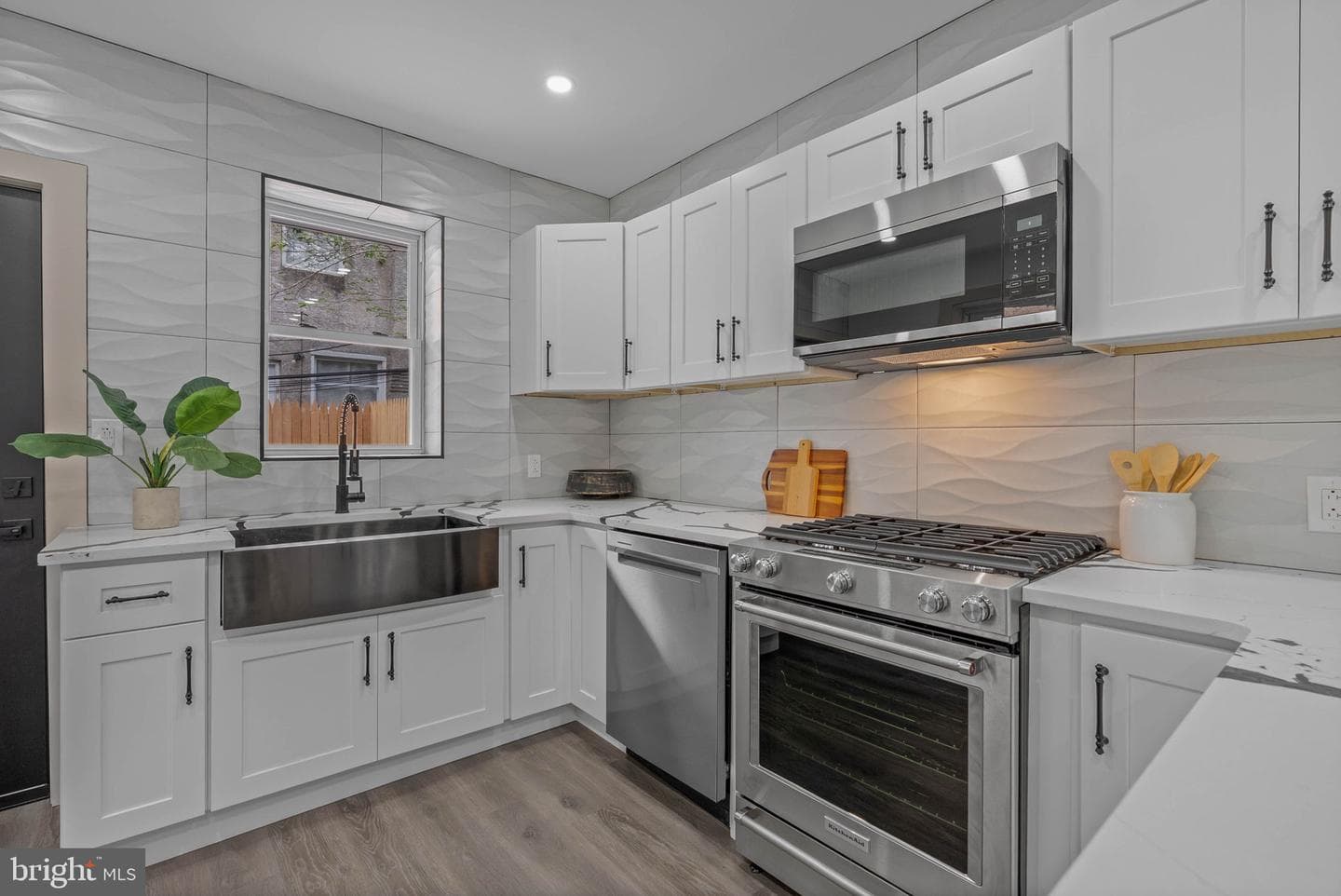 1922 S 21st Street photo 6