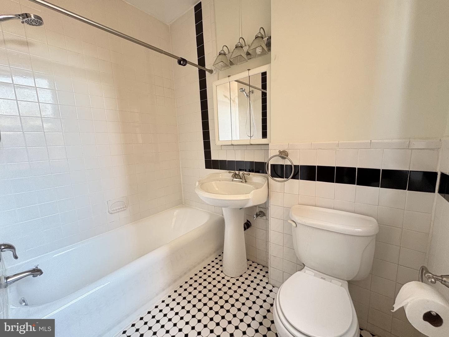 1324 Locust Street #426 photo 10