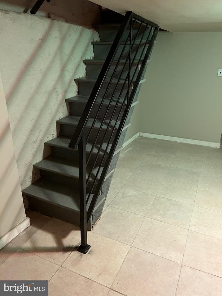 725 Tree Street photo 13
