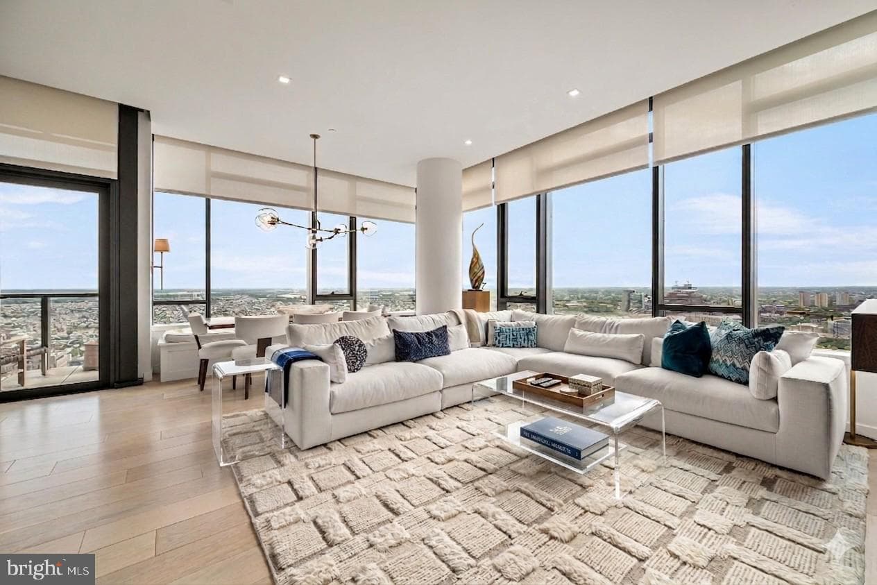 1911 Walnut Street #residence 3502, Philadelphia