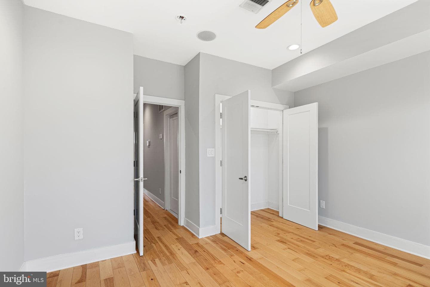 2057 Tasker Street photo 16