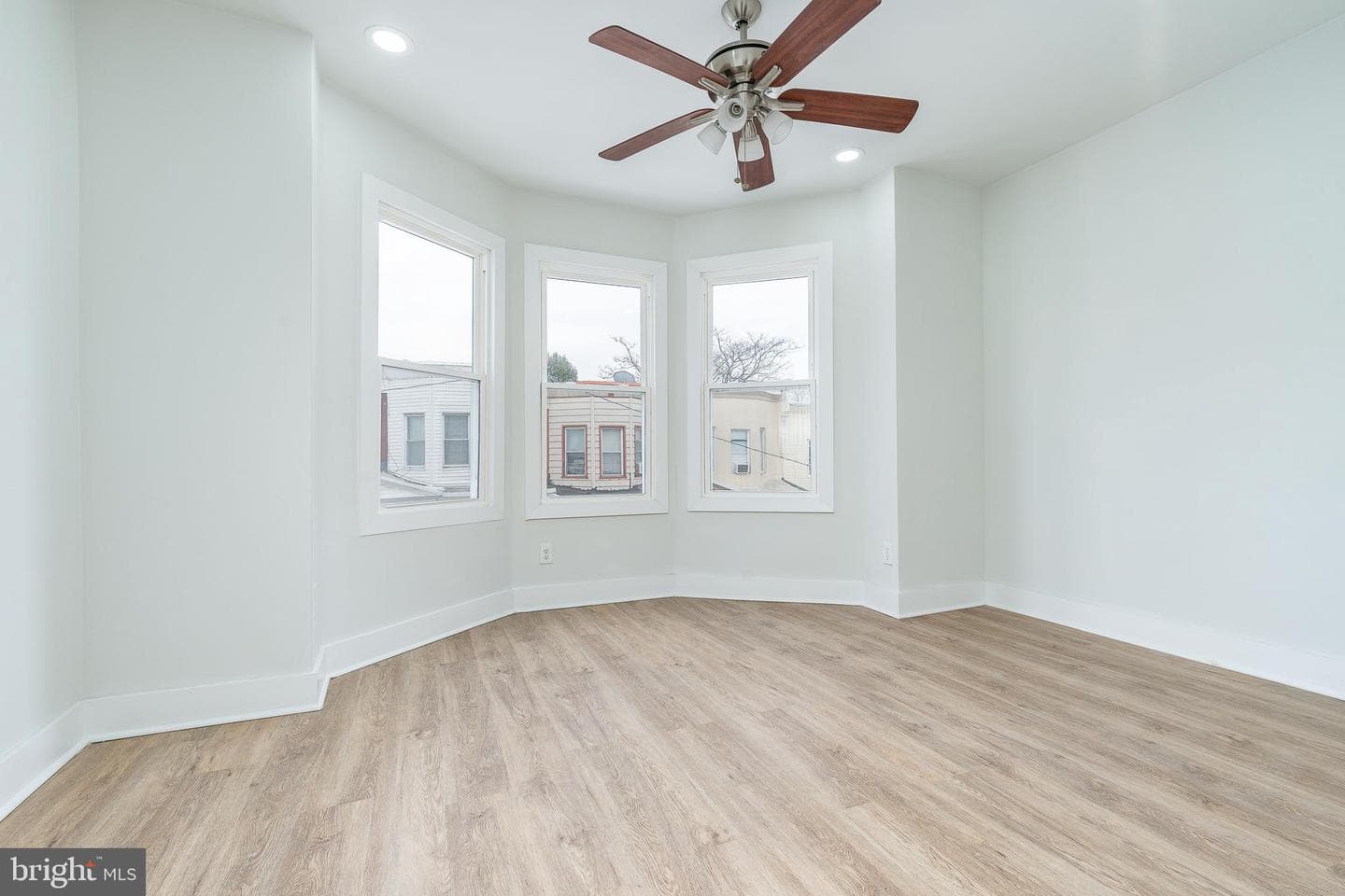 4421 N Orianna Street photo 18