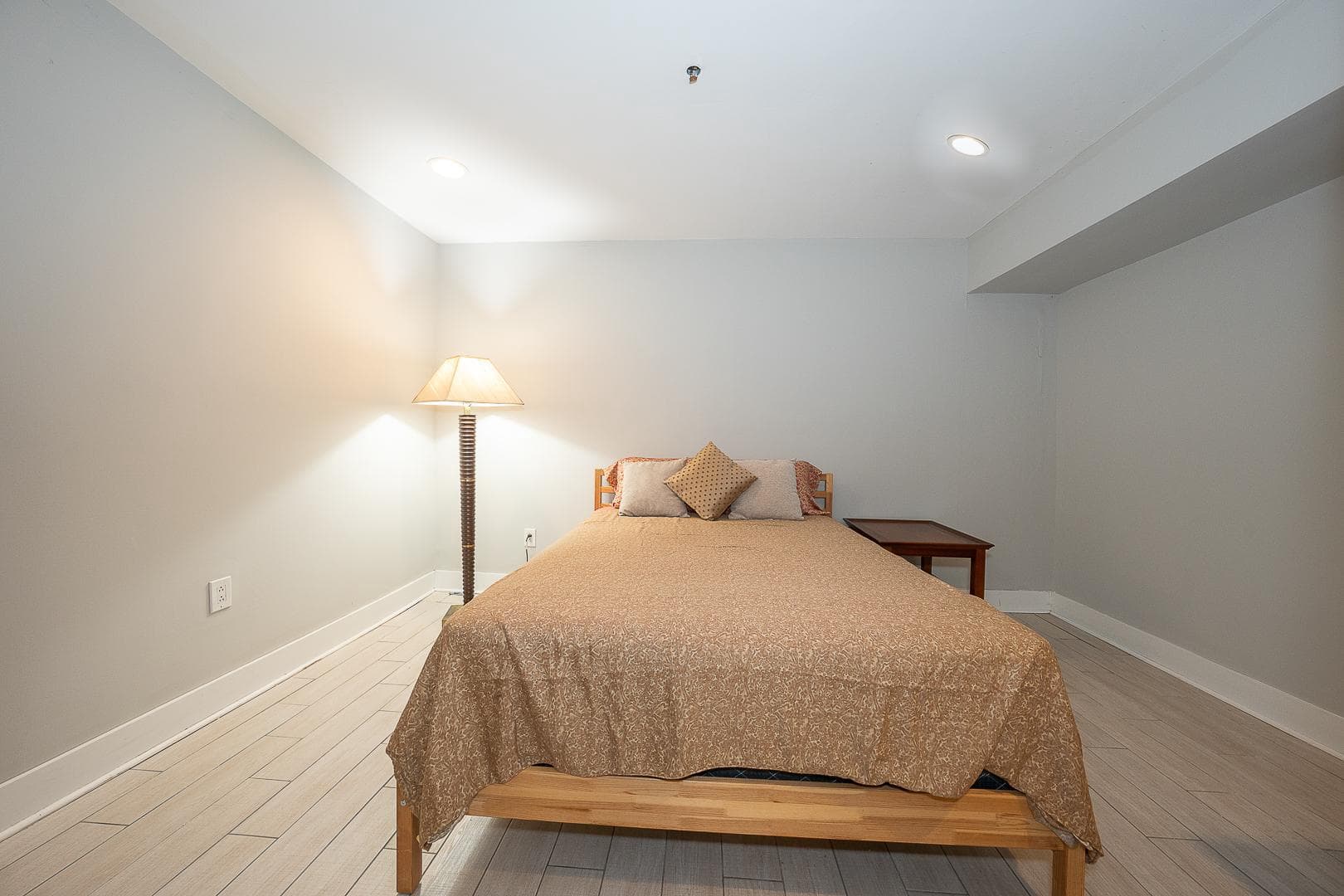 2512 Frankford Ave # 1A photo 26
