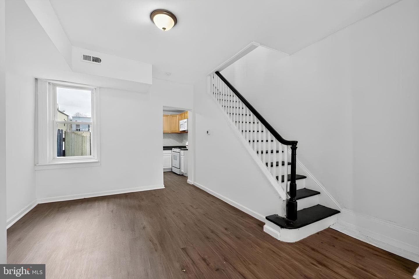 2117 N Franklin Street photo 3