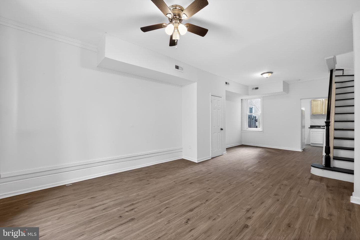 2117 N Franklin Street photo 4