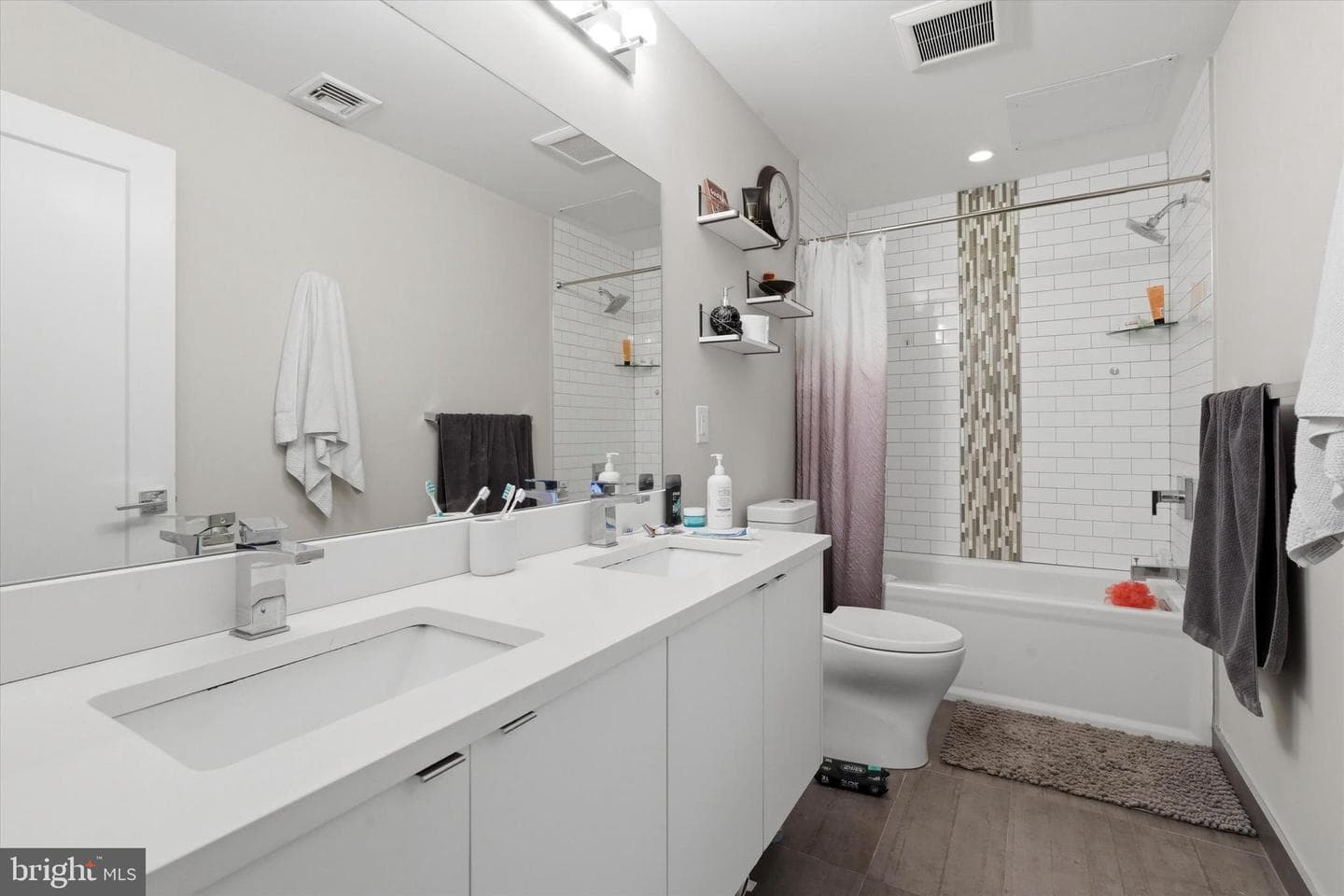 1101 N Galloway Street photo 16