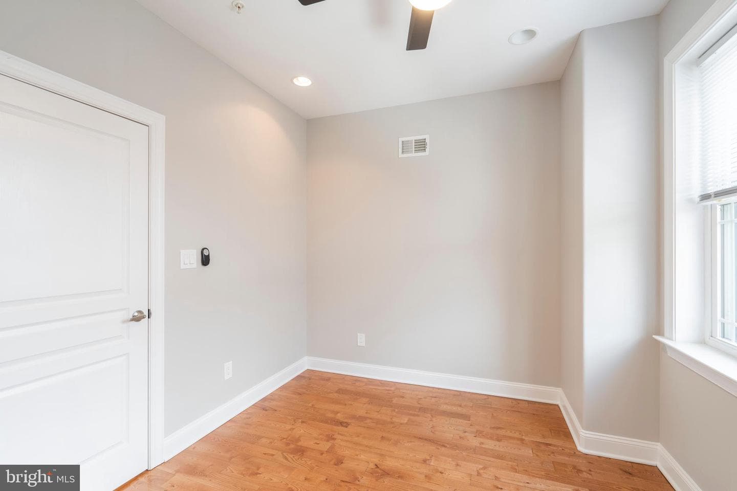 2825 Agate Street photo 29