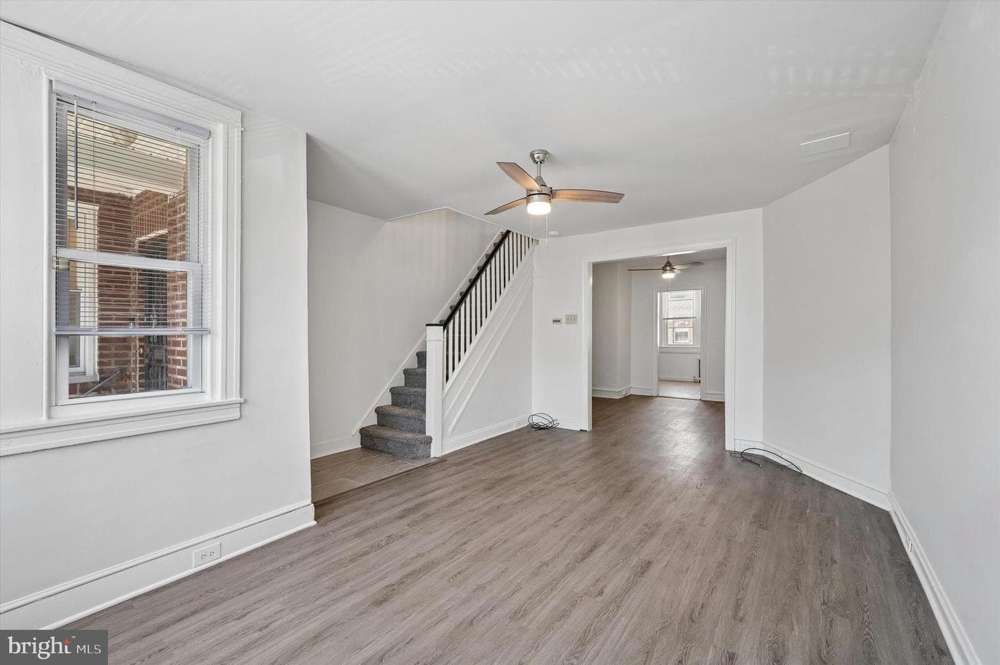 3213 W Hilton photo 8