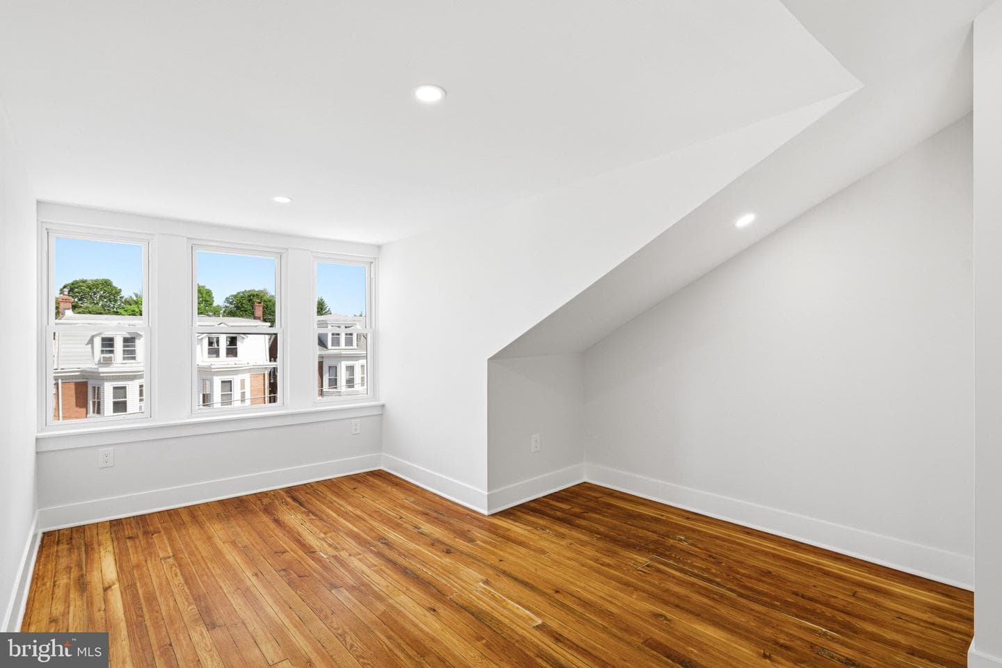 461 Monastery Avenue photo 26