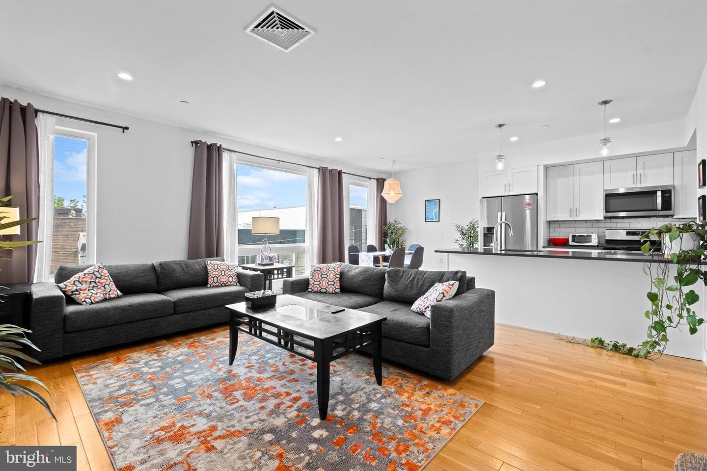 2012 Frankford Ave # 4B, Philadelphia