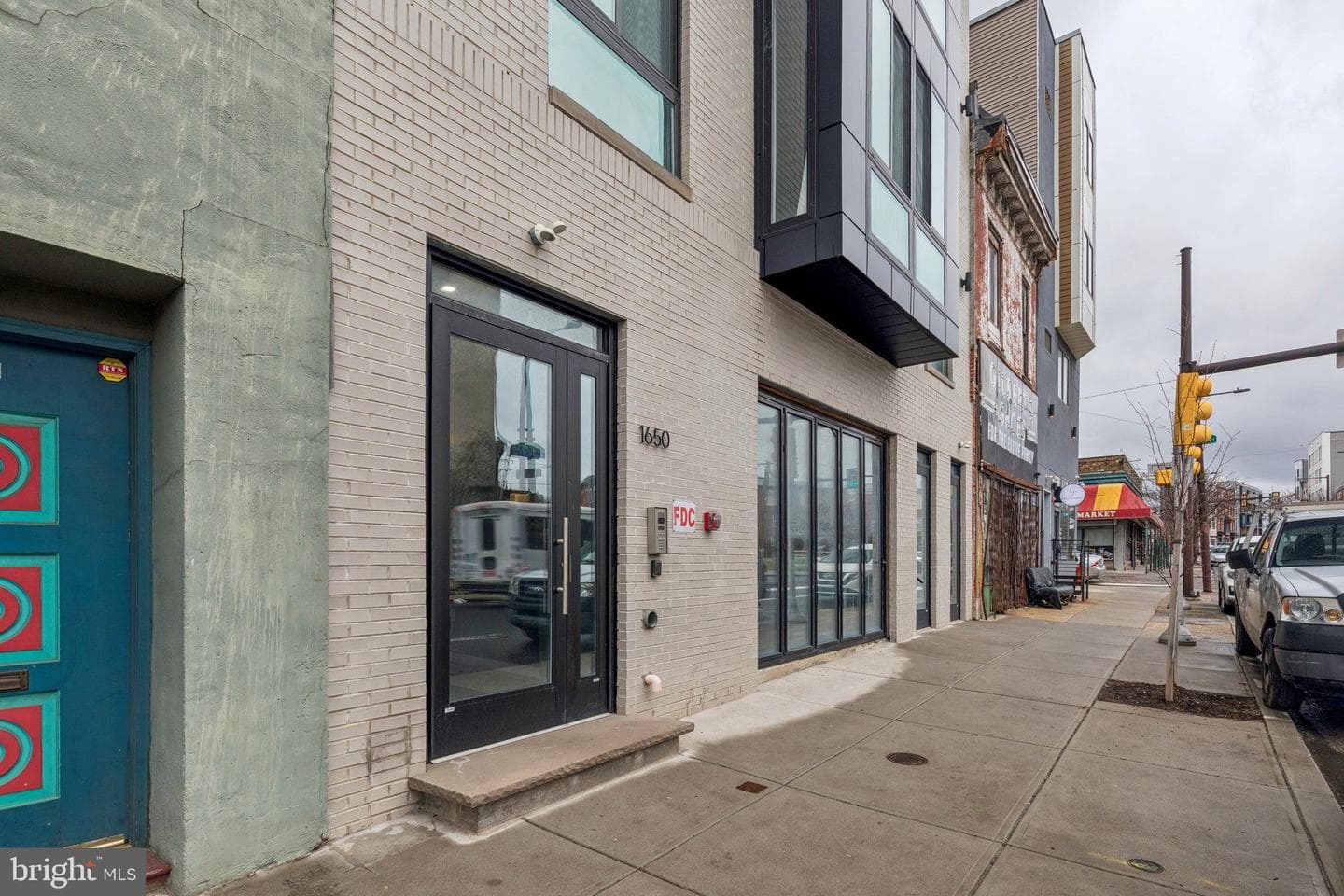 1648-50 Ridge Avenue #302 photo 35