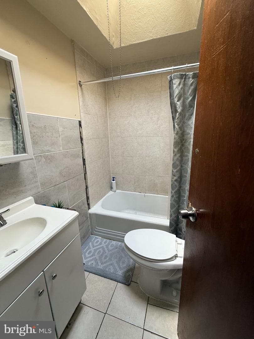 605 Anchor Street photo 5