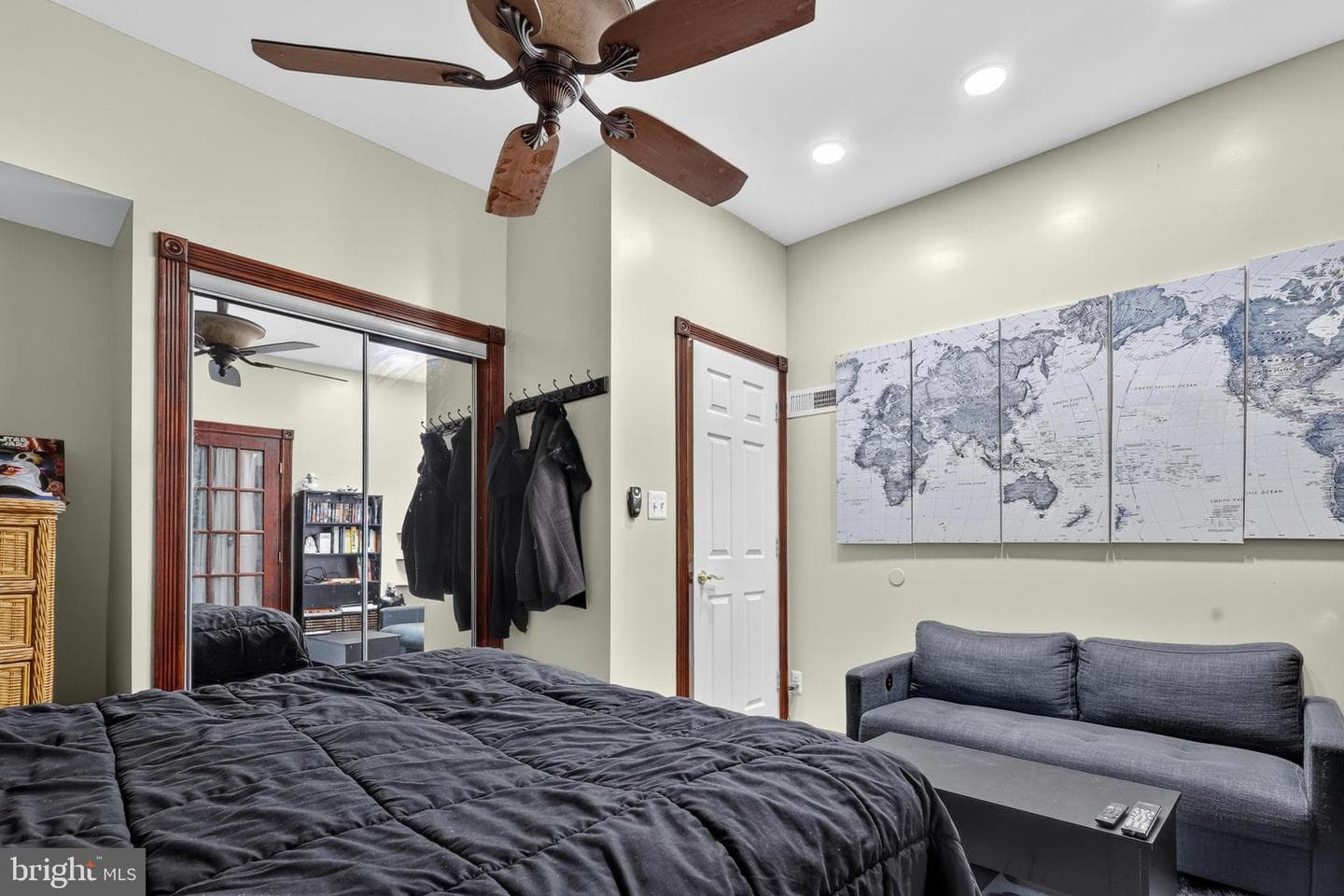 8 Blakiston Lane photo 10