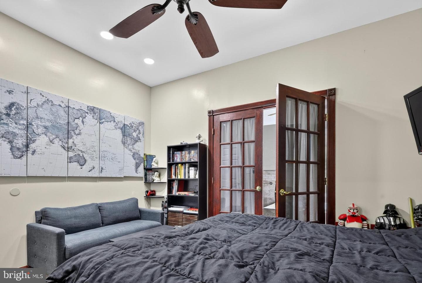 8 Blakiston Lane photo 11