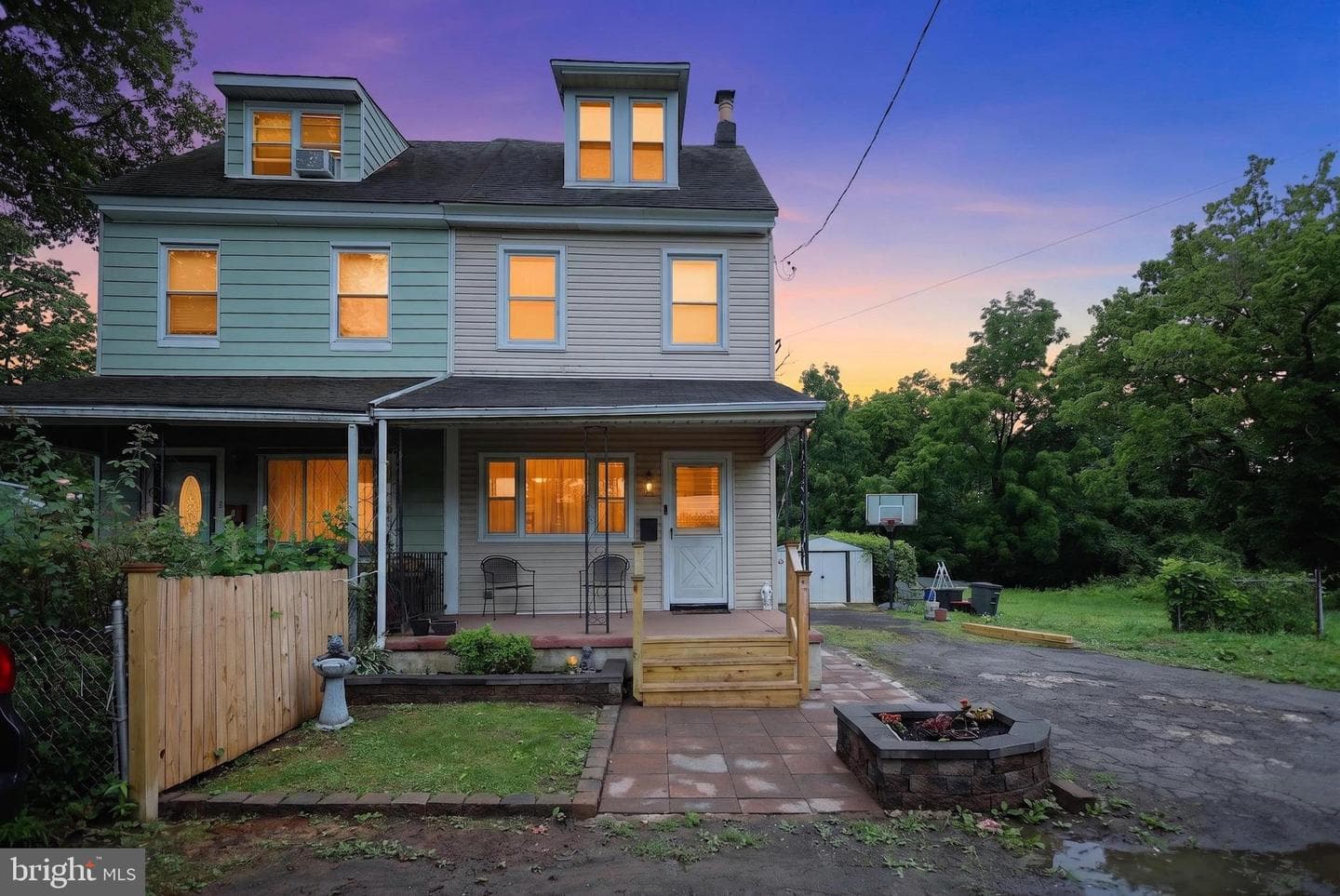 8 Blakiston Lane, Philadelphia