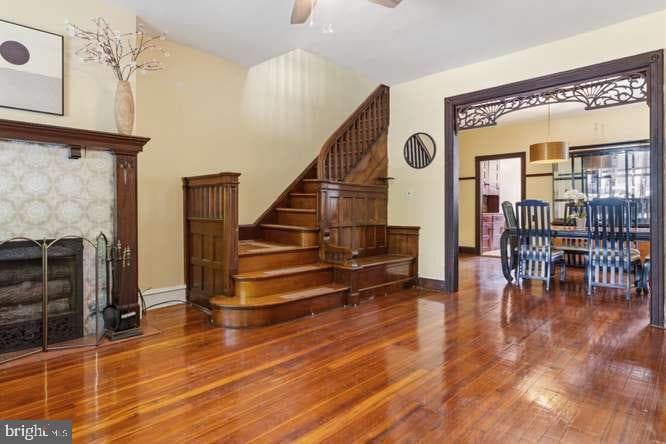 452 W Winona Street photo 4