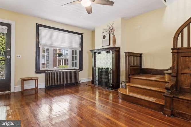 452 W Winona Street photo 6