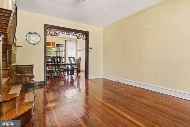 452 W Winona Street photo 8