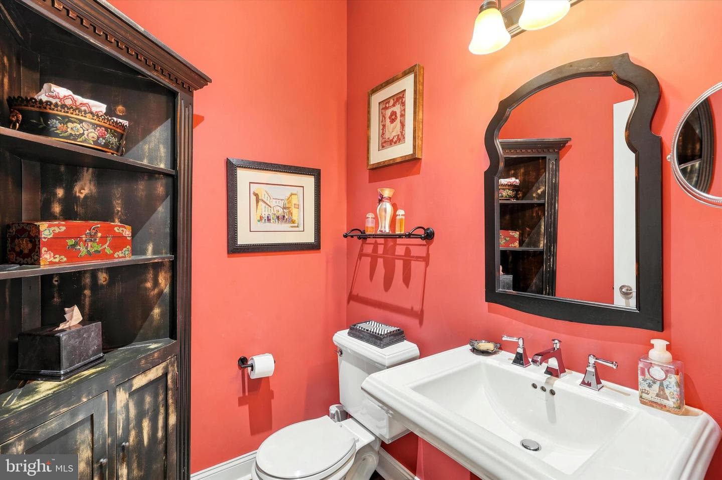 212 Gaskill Street photo 14