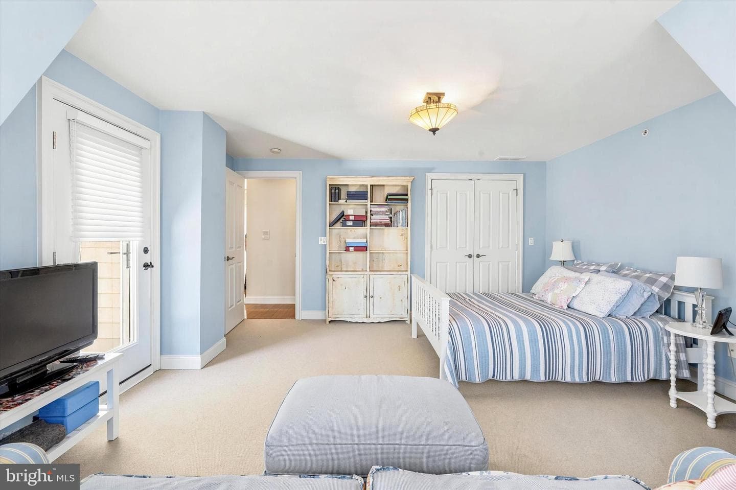 212 Gaskill Street photo 30