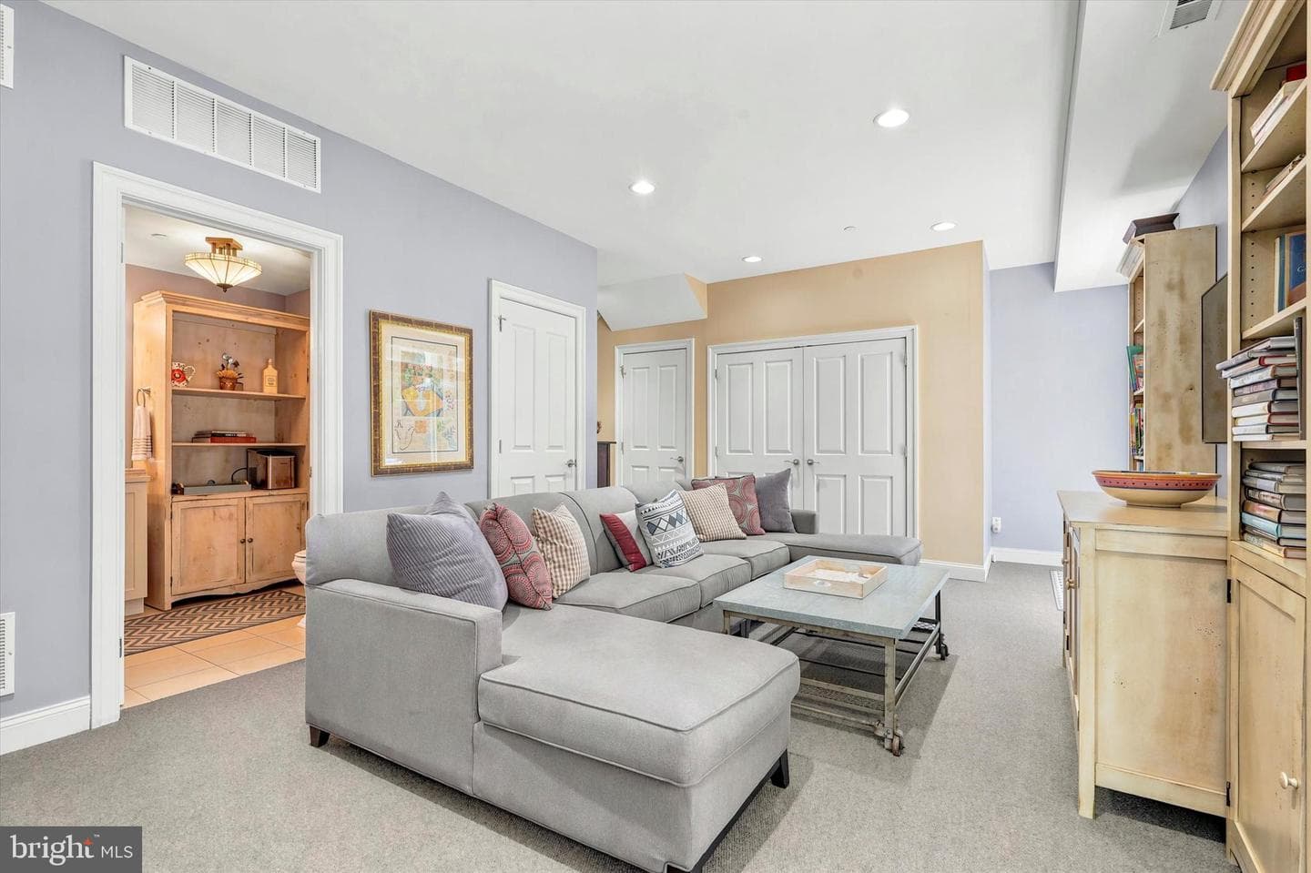 212 Gaskill Street photo 6