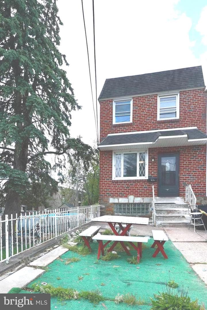 8215 Craig Street, Philadelphia