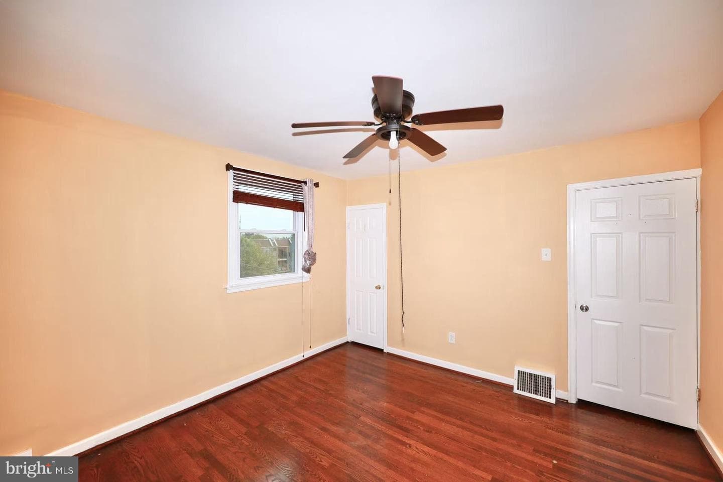 8215 Craig Street photo 20