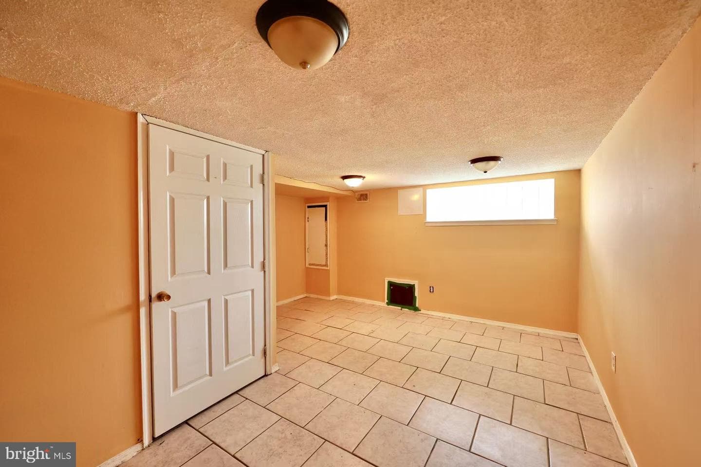 8215 Craig Street photo 27