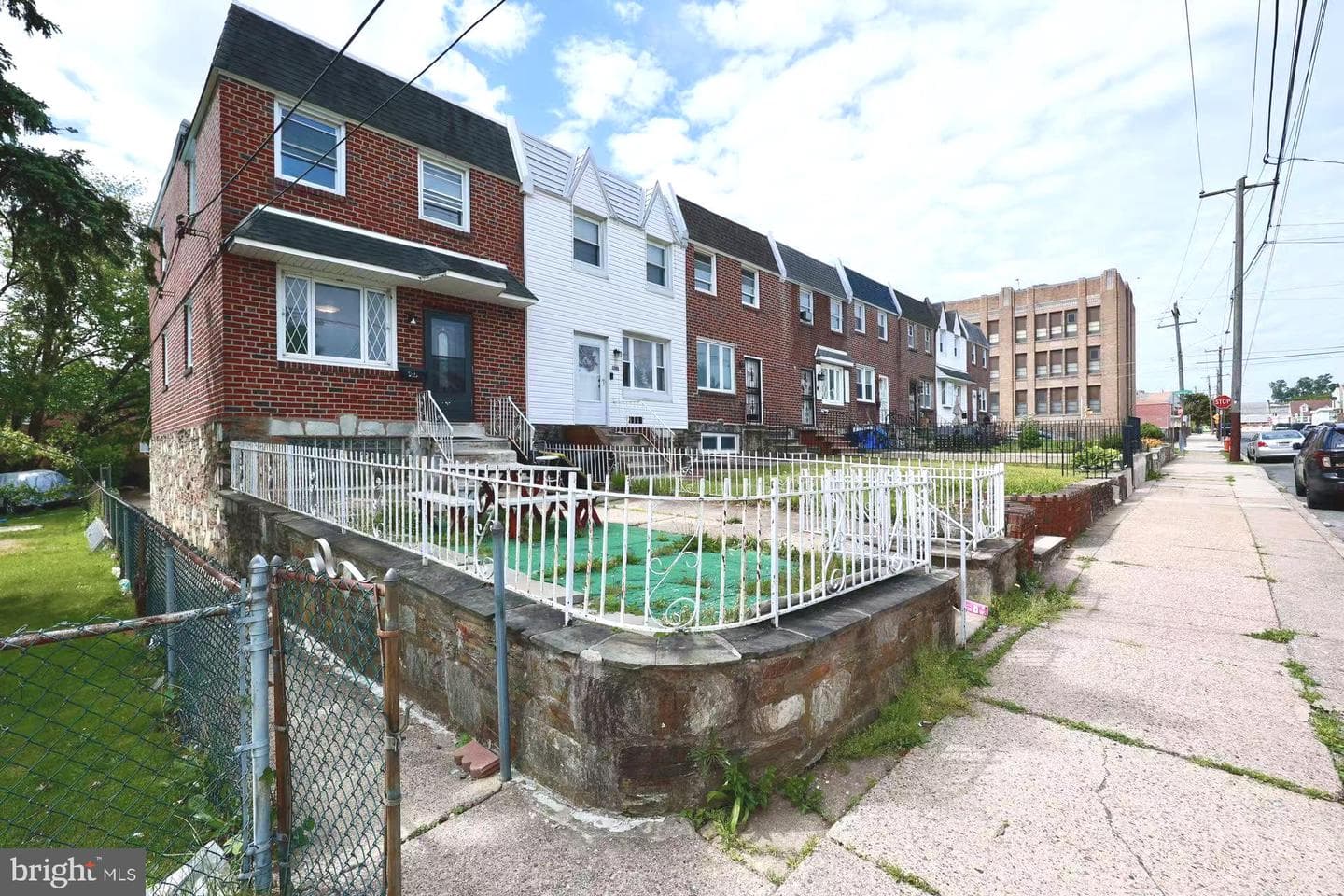 8215 Craig Street photo 4