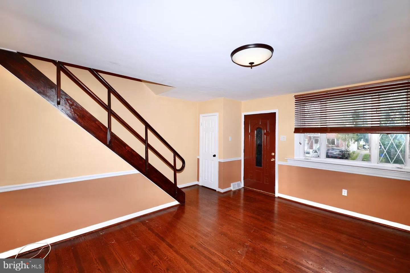 8215 Craig Street photo 7