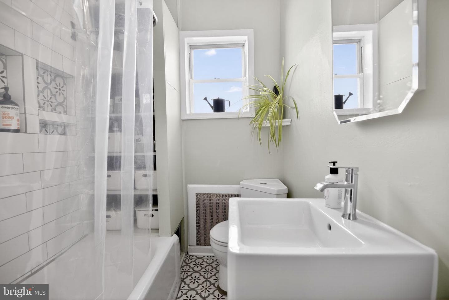 1020 Wolf Street photo 23