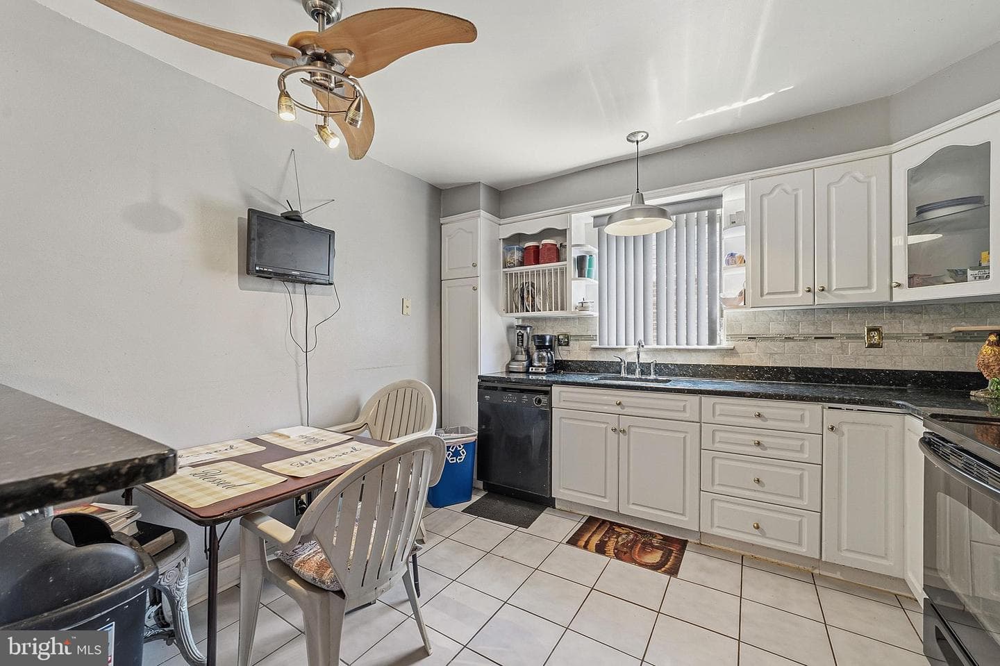 7828 Summerdale Avenue photo 7