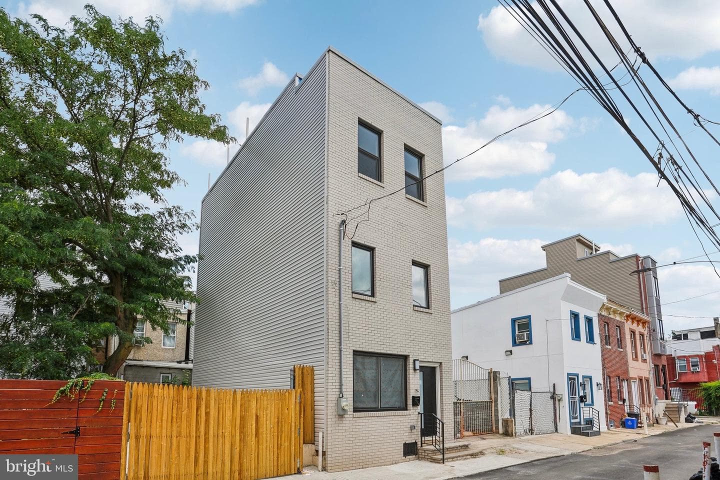 2225 N Waterloo Street, Philadelphia