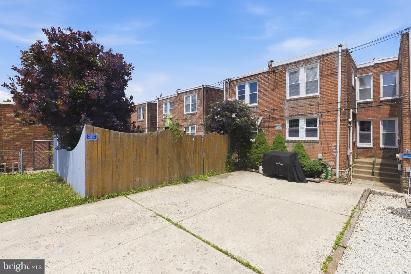 645 Gerhard Street photo 4