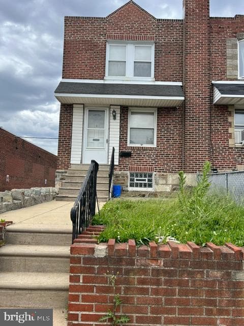 2086 Larue Street photo 1
